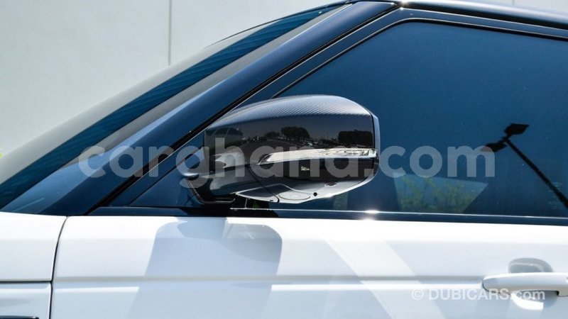 Big with watermark land rover range rover ashanti import dubai 40562