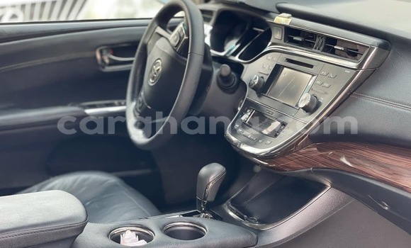 Sayi Na hannu Toyota Avalon Black Mota in Tema a Greater Accra Sayi Na hannu Toyota Avalon Black Mota in Tema a Greater Accra