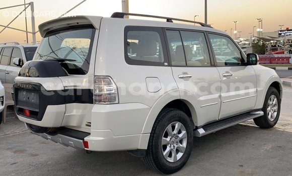 Ra Imported Mitsubishi Pajero funfun Ọkọ̀ in Import - Dubai ni Ashanti Ra Imported Mitsubishi Pajero funfun Ọkọ̀ in Import - Dubai ni Ashanti