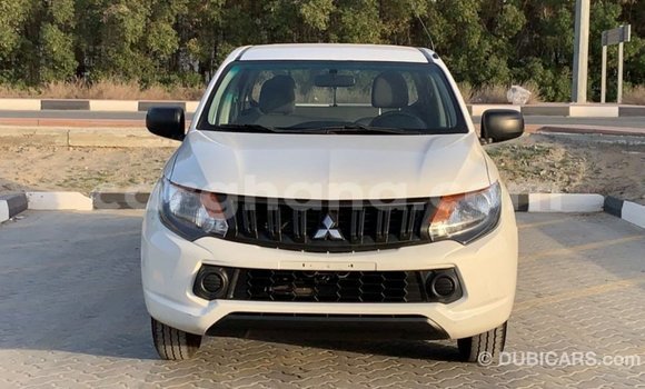 Ra Imported Mitsubishi L200 funfun Ọkọ̀ in Import - Dubai ni Ashanti Ra Imported Mitsubishi L200 funfun Ọkọ̀ in Import - Dubai ni Ashanti