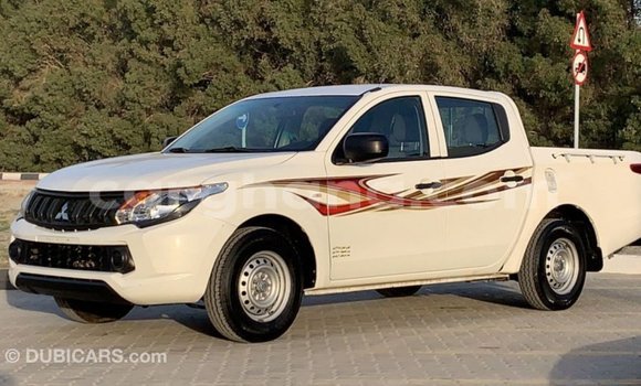 Ra Imported Mitsubishi L200 funfun Ọkọ̀ in Import - Dubai ni Ashanti Ra Imported Mitsubishi L200 funfun Ọkọ̀ in Import - Dubai ni Ashanti