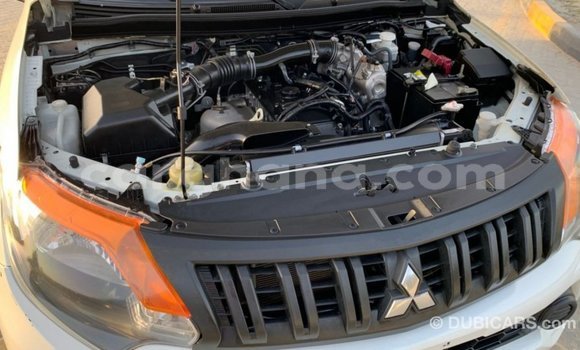 Ra Imported Mitsubishi L200 funfun Ọkọ̀ in Import - Dubai ni Ashanti Ra Imported Mitsubishi L200 funfun Ọkọ̀ in Import - Dubai ni Ashanti