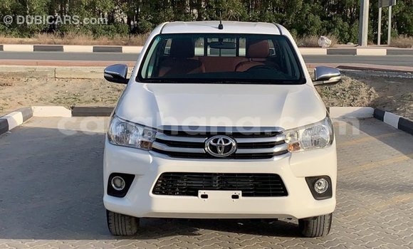 Buy Import Toyota Hilux White Car in Import - Dubai in Ashanti Buy Import Toyota Hilux White Car in Import - Dubai in Ashanti