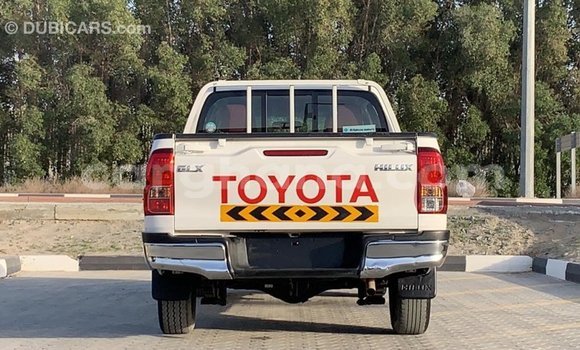 Buy Import Toyota Hilux White Car in Import - Dubai in Ashanti Buy Import Toyota Hilux White Car in Import - Dubai in Ashanti