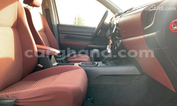 Buy Import Toyota Hilux White Car in Import - Dubai in Ashanti Buy Import Toyota Hilux White Car in Import - Dubai in Ashanti