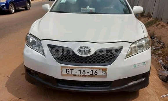 Buy Used Toyota Camry White Car in Accra in Greater Accra