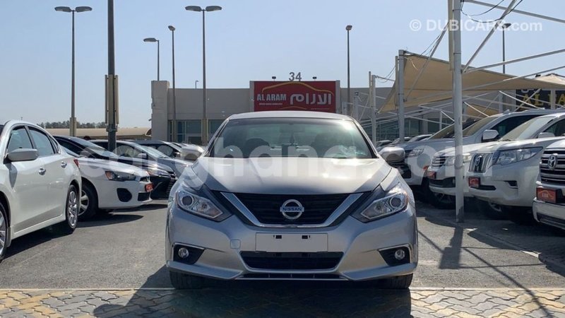 Big with watermark nissan altima ashanti import dubai 40640