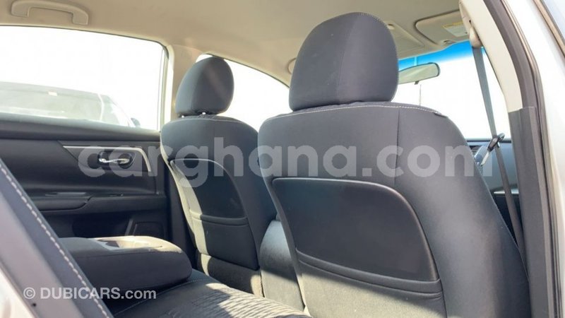 Big with watermark nissan altima ashanti import dubai 40640