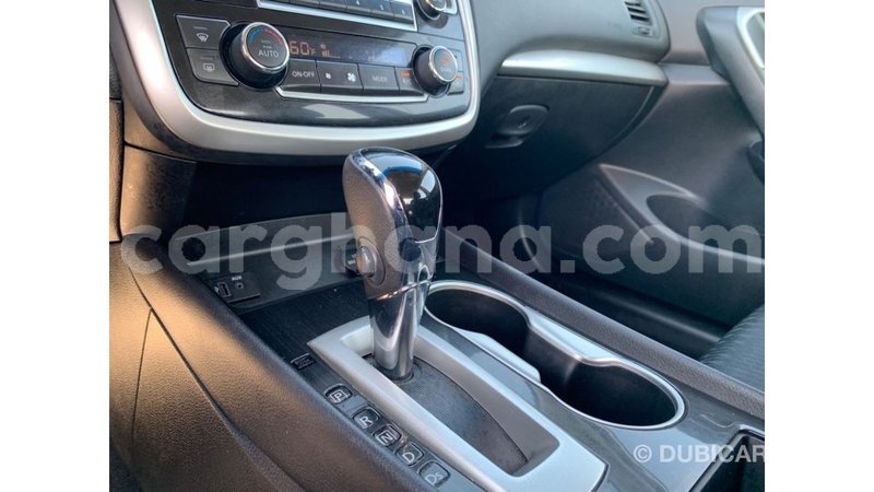 Big with watermark nissan altima ashanti import dubai 40640