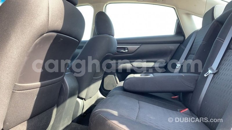 Big with watermark nissan altima ashanti import dubai 40640