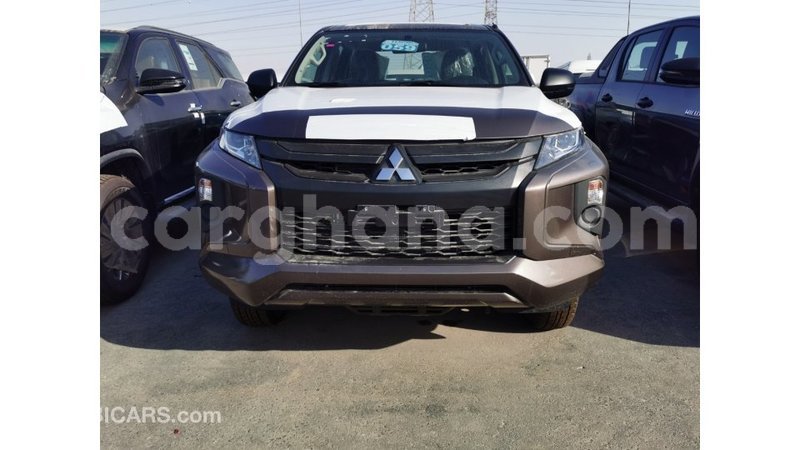 Big with watermark mitsubishi l200 ashanti import dubai 40645