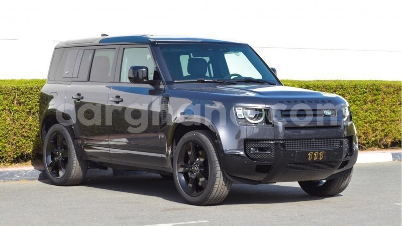 Big with watermark land rover defender ashanti import dubai 40647