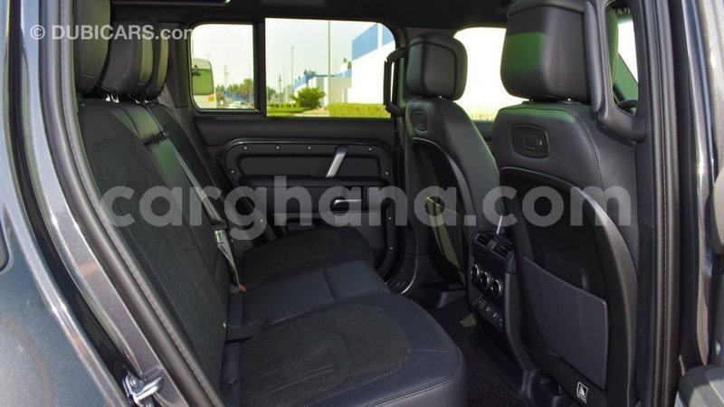 Big with watermark land rover defender ashanti import dubai 40647