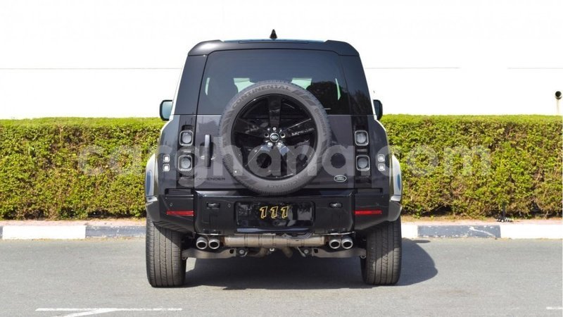 Big with watermark land rover defender ashanti import dubai 40647