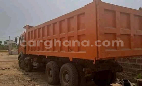 Medium with watermark mercedes benz tipper greater accra accra 40657