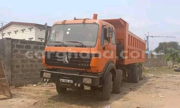 Ra Àlòkù Mercedes‒Benz Tipper Miiran Ọkọ̀ akẹ́rù ńlá in Accra ni Greater Accra Ra Àlòkù Mercedes‒Benz Tipper Miiran Ọkọ̀ akẹ́rù ńlá in Accra ni Greater Accra