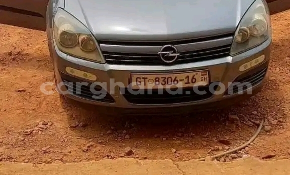 Ra Àlòkù Opel Zafira Black Ọkọ̀ in Accra ni Greater Accra Ra Àlòkù Opel Zafira Black Ọkọ̀ in Accra ni Greater Accra