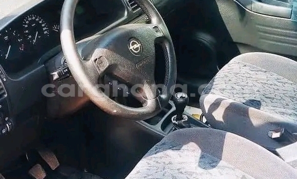 Ra Àlòkù Opel Astra Silver Ọkọ̀ in Accra ni Greater Accra Ra Àlòkù Opel Astra Silver Ọkọ̀ in Accra ni Greater Accra