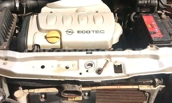 Ra Àlòkù Opel Astra Silver Ọkọ̀ in Accra ni Greater Accra Ra Àlòkù Opel Astra Silver Ọkọ̀ in Accra ni Greater Accra