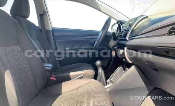Ra Imported Toyota Yaris funfun Ọkọ̀ in Import - Dubai ni Ashanti Ra Imported Toyota Yaris funfun Ọkọ̀ in Import - Dubai ni Ashanti