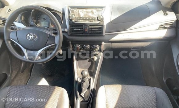 Ra Imported Toyota Yaris funfun Ọkọ̀ in Import - Dubai ni Ashanti Ra Imported Toyota Yaris funfun Ọkọ̀ in Import - Dubai ni Ashanti