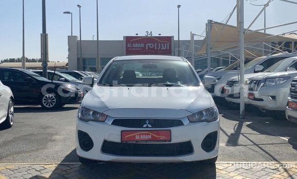 Ra Imported Mitsubishi Lancer funfun Ọkọ̀ in Import - Dubai ni Ashanti Ra Imported Mitsubishi Lancer funfun Ọkọ̀ in Import - Dubai ni Ashanti