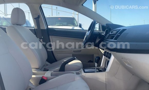 Ra Imported Mitsubishi Lancer funfun Ọkọ̀ in Import - Dubai ni Ashanti Ra Imported Mitsubishi Lancer funfun Ọkọ̀ in Import - Dubai ni Ashanti