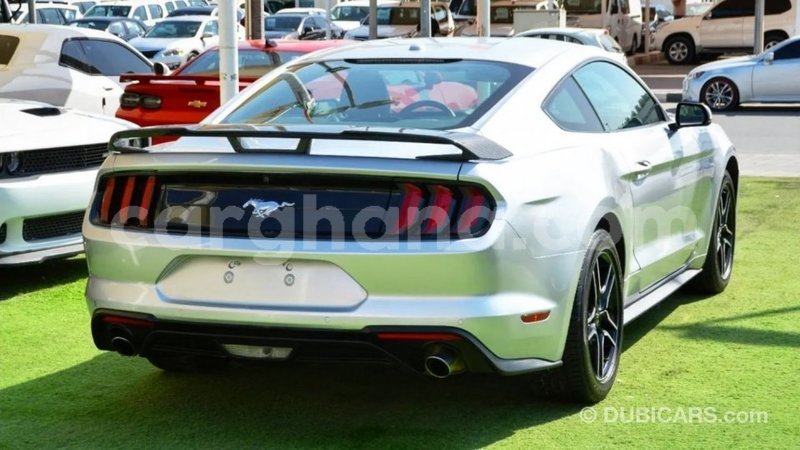 Big with watermark ford mustang ashanti import dubai 40709