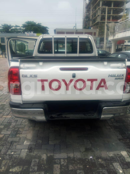 Big with watermark toyota hilux greater accra tema 40714