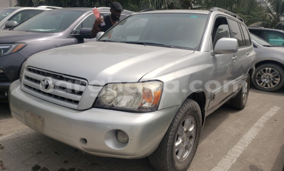 Buy Used Toyota Highlander Silver Car in Tema in Greater Accra Buy Used Toyota Highlander Silver Car in Tema in Greater Accra