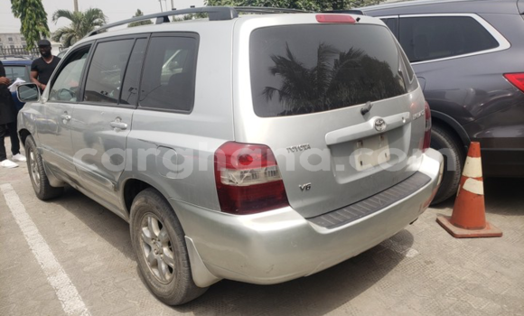 Buy Used Toyota Highlander Silver Car in Tema in Greater Accra Buy Used Toyota Highlander Silver Car in Tema in Greater Accra