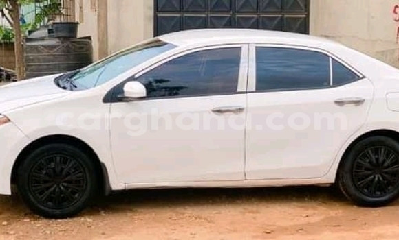 Buy Used Toyota Corolla White Car in Accra in Greater Accra