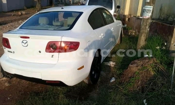 Ra Àlòkù Mazda 3 funfun Ọkọ̀ in Accra ni Greater Accra Ra Àlòkù Mazda 3 funfun Ọkọ̀ in Accra ni Greater Accra
