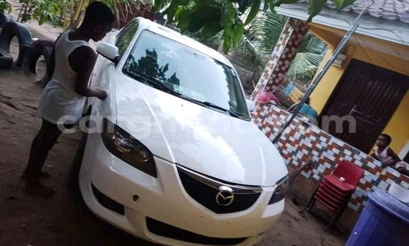 Ra Àlòkù Mazda 3 funfun Ọkọ̀ in Accra ni Greater Accra Ra Àlòkù Mazda 3 funfun Ọkọ̀ in Accra ni Greater Accra