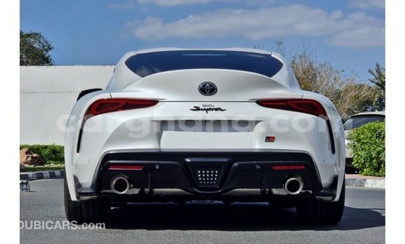 Sayi Imported Toyota IST White Mota in Import - Dubai a Ashanti Sayi Imported Toyota IST White Mota in Import - Dubai a Ashanti