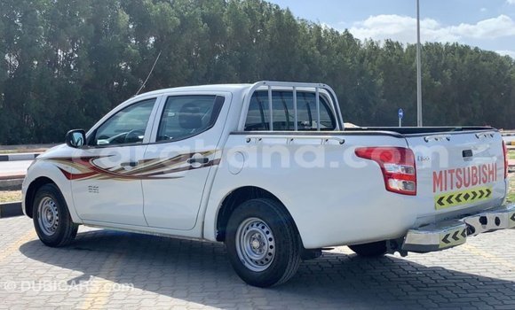 Ra Imported Mitsubishi L200 funfun Ọkọ̀ in Import - Dubai ni Ashanti Ra Imported Mitsubishi L200 funfun Ọkọ̀ in Import - Dubai ni Ashanti