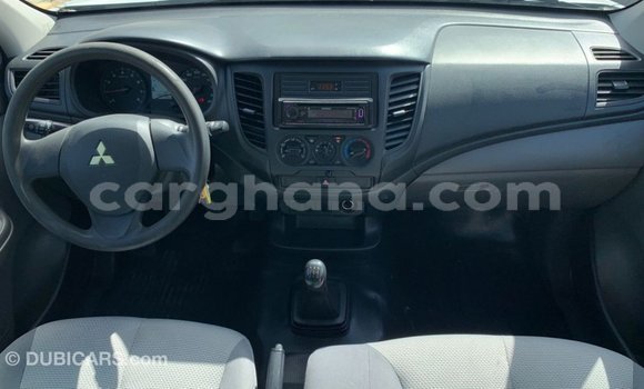 Ra Imported Mitsubishi L200 funfun Ọkọ̀ in Import - Dubai ni Ashanti Ra Imported Mitsubishi L200 funfun Ọkọ̀ in Import - Dubai ni Ashanti