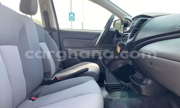 Ra Imported Mitsubishi L200 funfun Ọkọ̀ in Import - Dubai ni Ashanti Ra Imported Mitsubishi L200 funfun Ọkọ̀ in Import - Dubai ni Ashanti