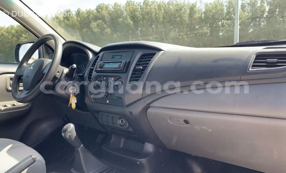 Ra Imported Mitsubishi L200 funfun Ọkọ̀ in Import - Dubai ni Ashanti Ra Imported Mitsubishi L200 funfun Ọkọ̀ in Import - Dubai ni Ashanti