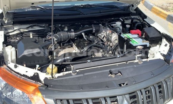 Ra Imported Mitsubishi L200 funfun Ọkọ̀ in Import - Dubai ni Ashanti Ra Imported Mitsubishi L200 funfun Ọkọ̀ in Import - Dubai ni Ashanti
