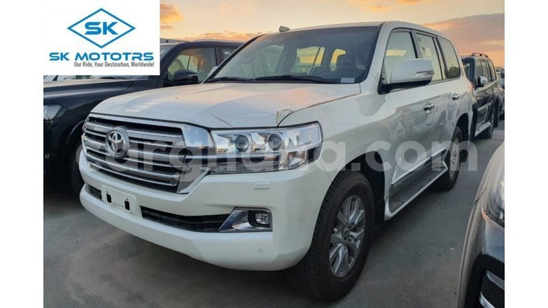 Big with watermark toyota land cruiser ashanti import dubai 40766