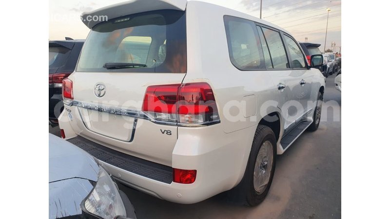 Big with watermark toyota land cruiser ashanti import dubai 40766