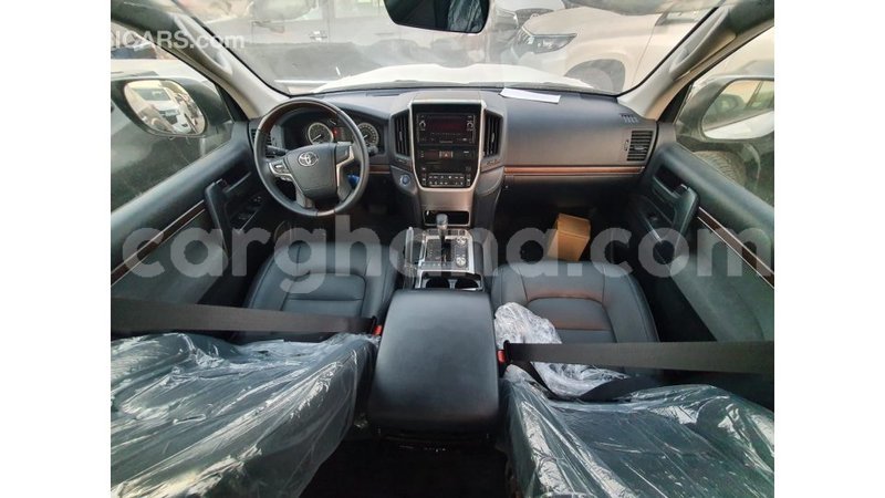 Big with watermark toyota land cruiser ashanti import dubai 40766