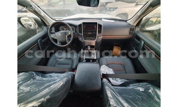 Ra Imported Toyota Land Cruiser funfun Ọkọ̀ in Import - Dubai ni Ashanti Ra Imported Toyota Land Cruiser funfun Ọkọ̀ in Import - Dubai ni Ashanti