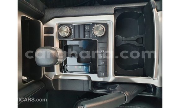 Ra Imported Toyota Land Cruiser funfun Ọkọ̀ in Import - Dubai ni Ashanti Ra Imported Toyota Land Cruiser funfun Ọkọ̀ in Import - Dubai ni Ashanti