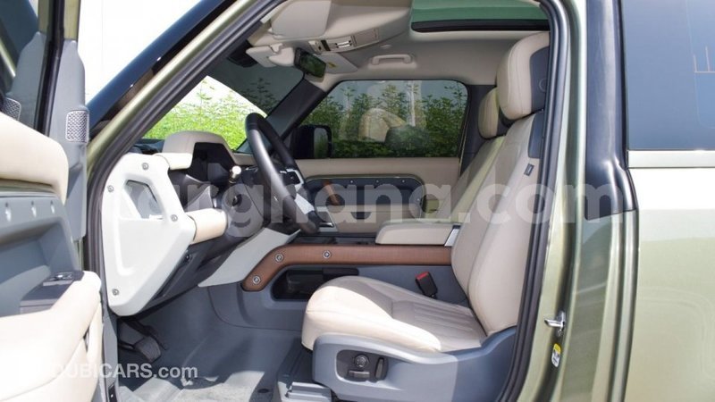 Big with watermark land rover defender ashanti import dubai 40767