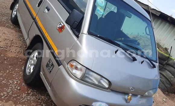 Buy Used Toyota Hilux Surf Black Car in Sekondi–Takoradi Metropolitan in Western Buy Used Toyota Hilux Surf Black Car in Sekondi–Takoradi Metropolitan in Western