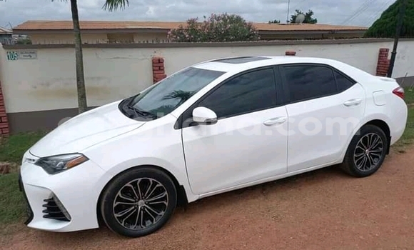 Sayi Na hannu Toyota Corolla White Mota in Accra a Greater Accra Sayi Na hannu Toyota Corolla White Mota in Accra a Greater Accra
