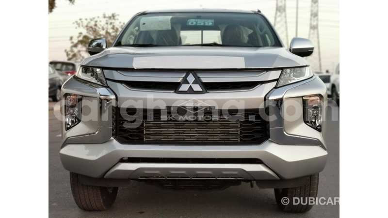 Big with watermark mitsubishi l200 ashanti import dubai 40802