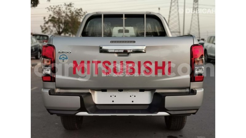 Big with watermark mitsubishi l200 ashanti import dubai 40802